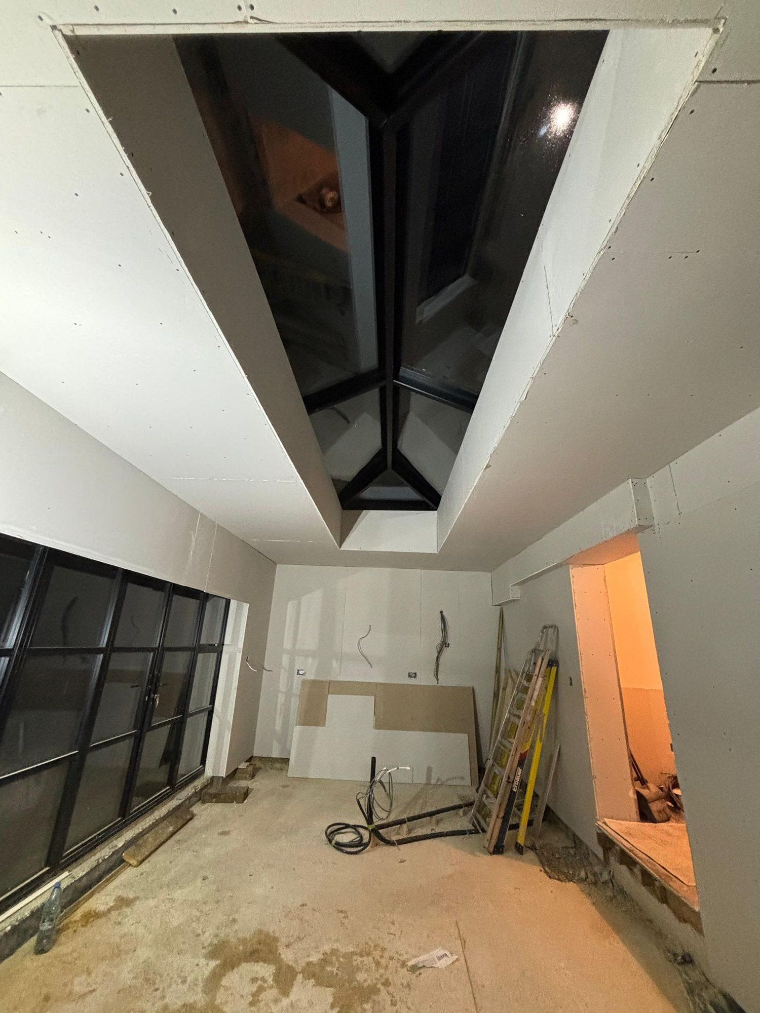 Roof lantern boarded