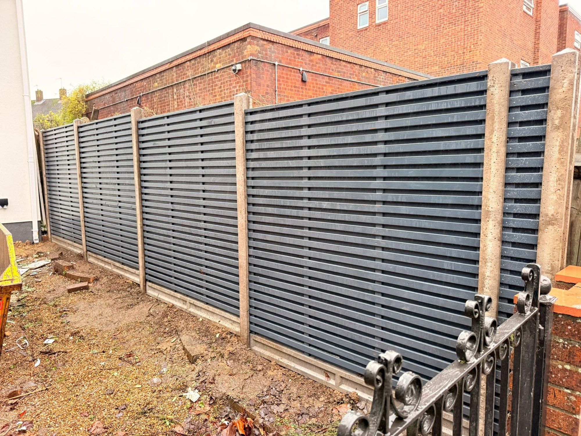 Slatted fence panels